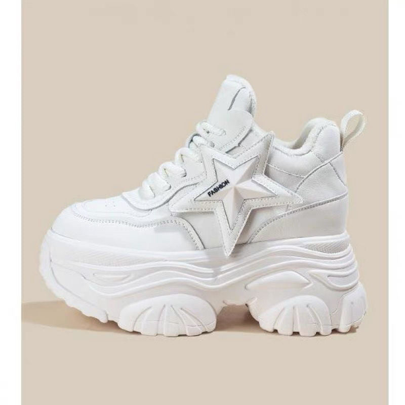 Damen Sportliche Plateau-Sneaker mit markantem Sternapplikation Drune