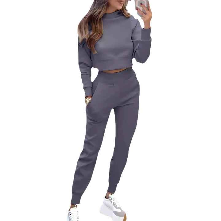 Damen sportliches Set aus kuscheligem Baumwollmaterial mit stylischem Cropped-Oberteil und elastischem Bund Drune