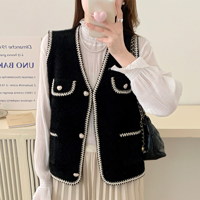Damen Strickjacke mit Herzknöpfen und kontrastierenden Details Drune