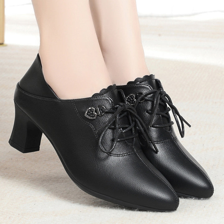 Drune | Schwarze Spitze Damenschuhe Mit Bequemen Mittelabsätzen