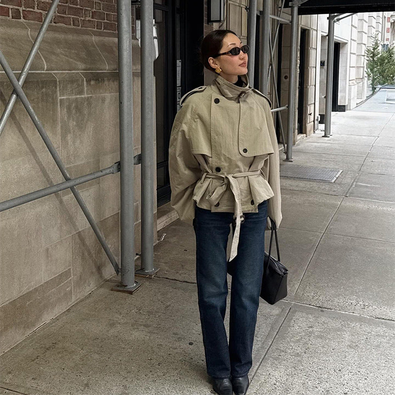 Damen Modische Kurzjacke mit hohem Kragen und Taillengürtel Drune