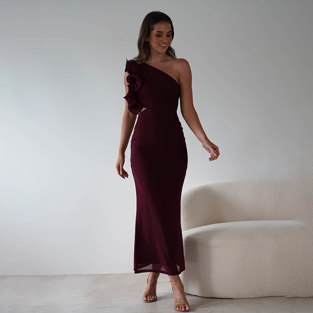 Damen Figurschmeichelndes Midi-Kleid mit asymmetrischem Ausschnitt und Rüschendetails Drune