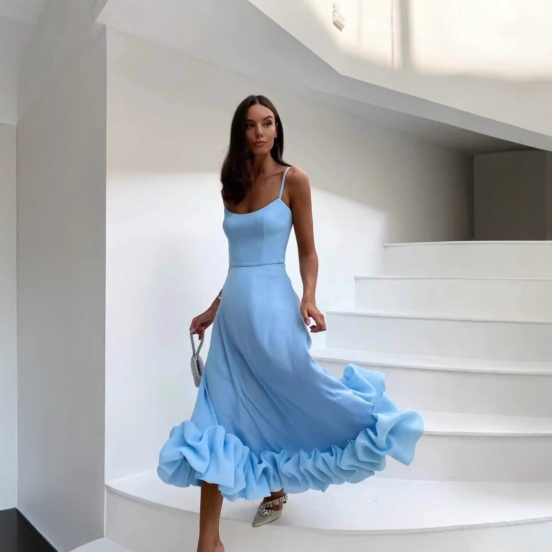 Damen Midi-Kleid mit zarten Spaghetti-Trägern und voluminösem Rüschensaum Drune