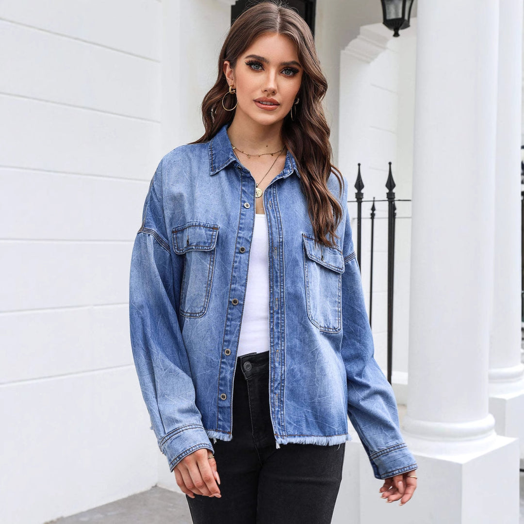 Damen Lässige Denim-Hemdjacke mit fransigen Bündchen und praktischen Taschen Drune