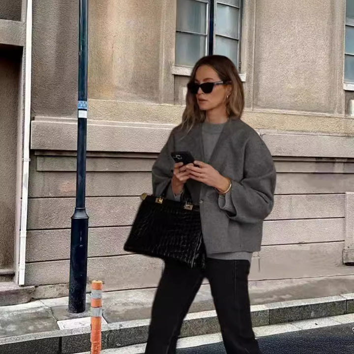 Damen oversized Wolljacke mit elegantem Schnitt und lässigem Look Drune