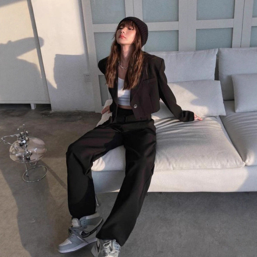Damen elegantes und modernes Blazer-Set mit taillierter Jacke und weiten Hosen Drune