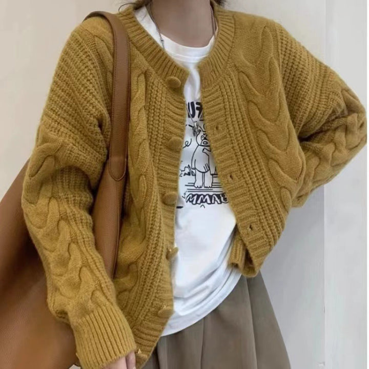 Damen Strickjacke mit nostalgischem Zopfmuster Drune