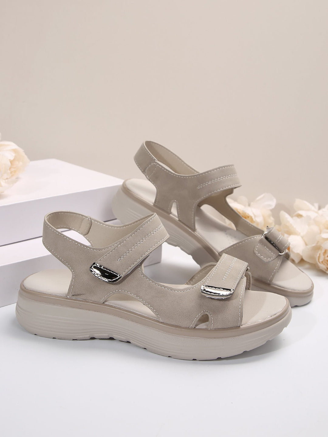 Damen Komfortsandalen mit verstellbaren Klettverschlüssen und ergonomischem Fußbett Drune