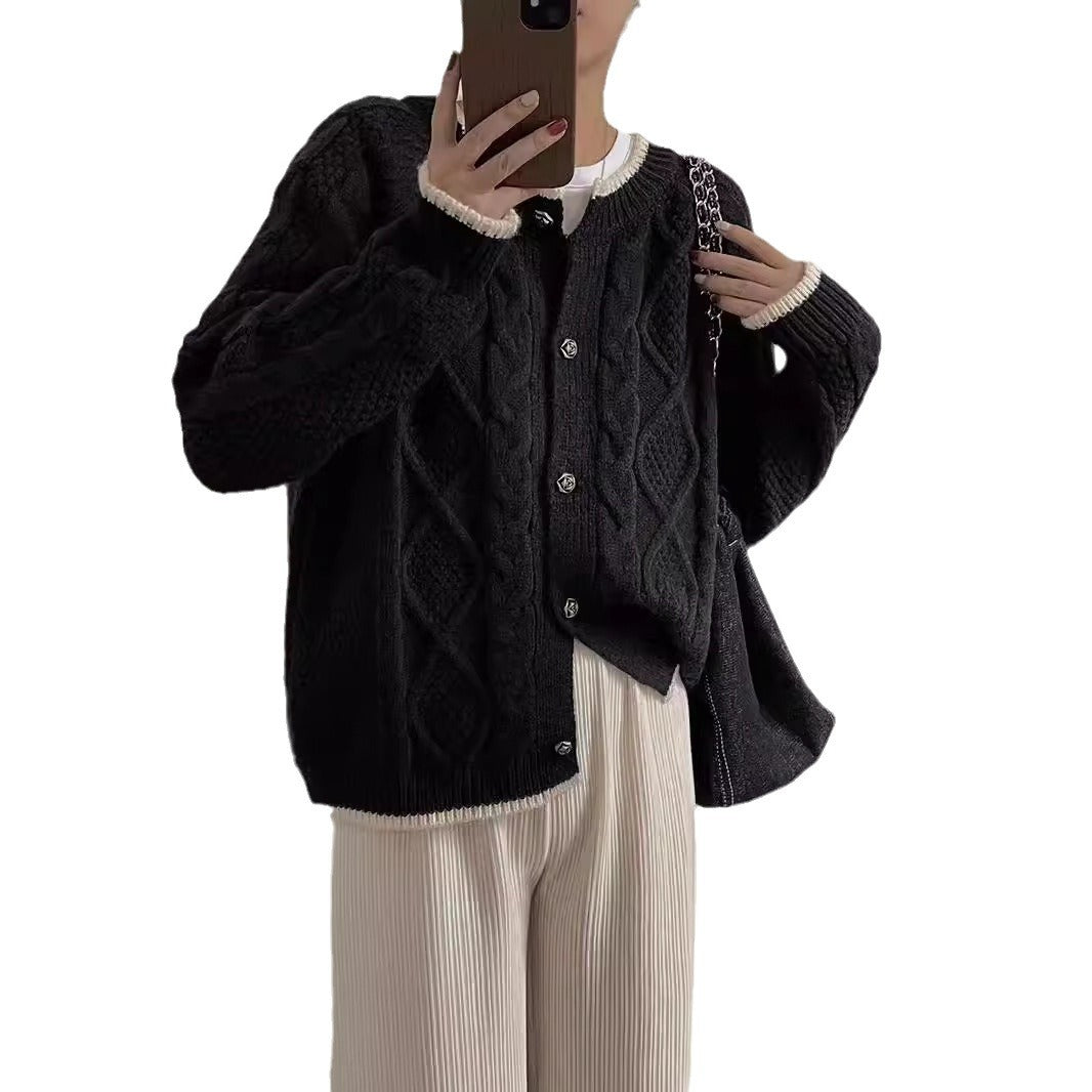 Damen Grobstrickjacke mit Zopfmuster und dekorativen Knöpfen Drune