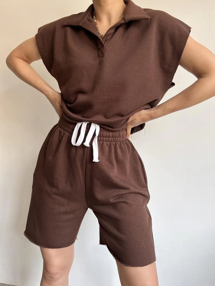 Damen lässiger Freizeitanzug mit hochgeschlossenem Kragen und elastischen Shorts Drune