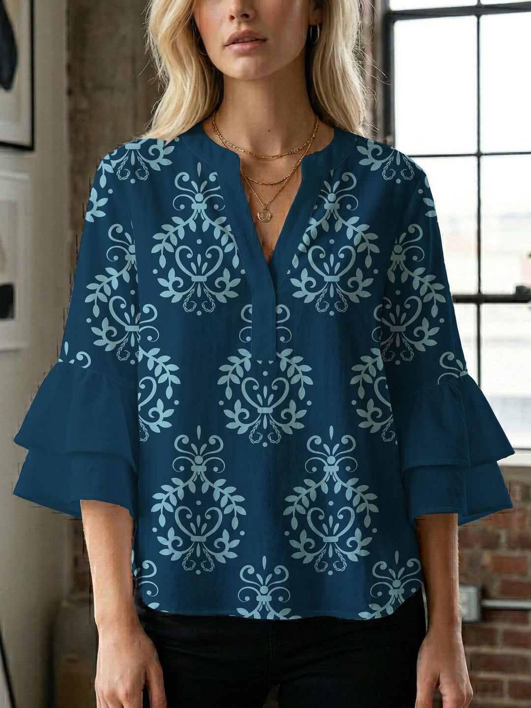 Damen Bluse mit wunderschönen floralem Design Drune