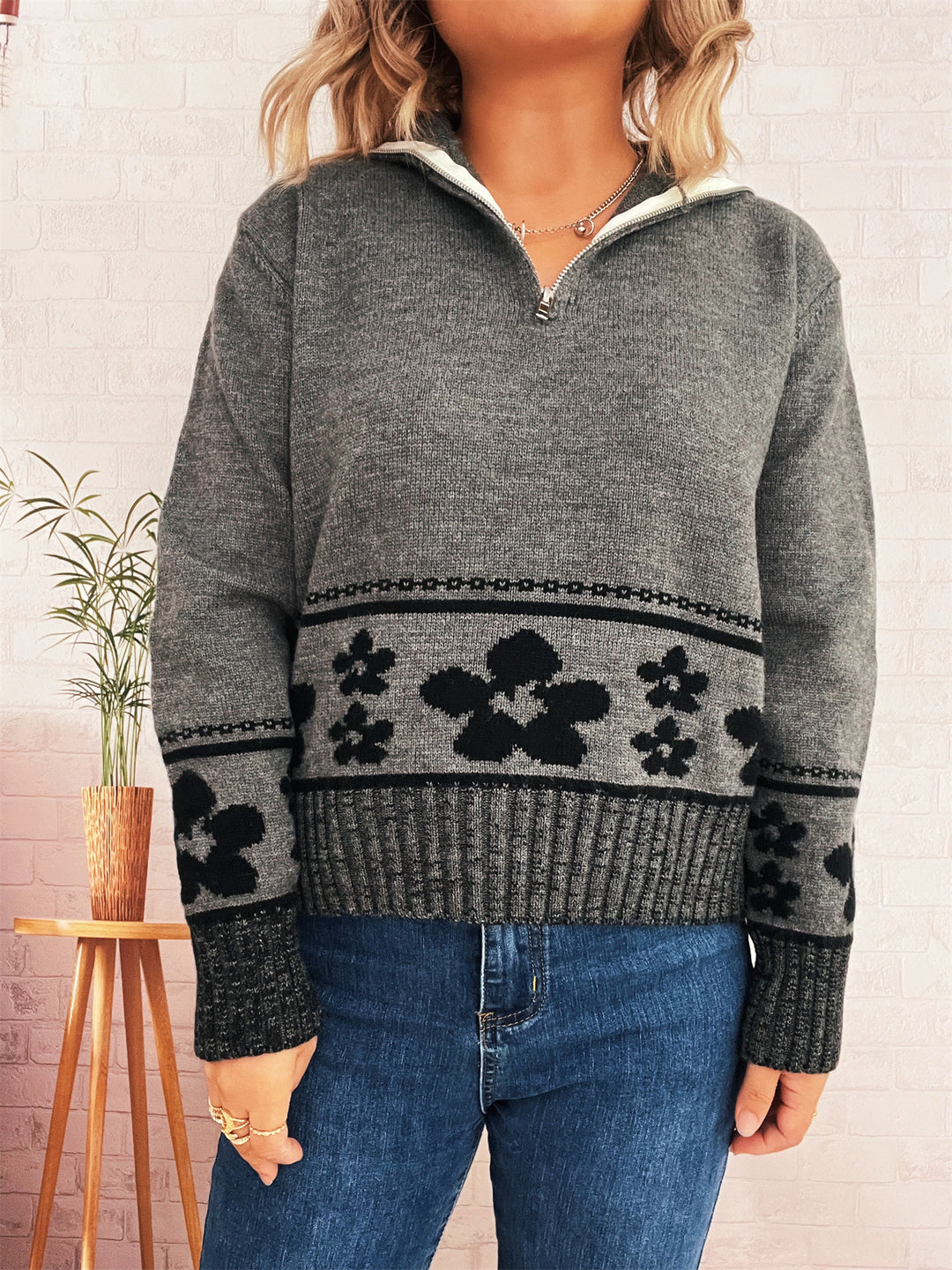 Damen Grobstrickpullover mit floralen Mustern und praktischen Halbarm Drune