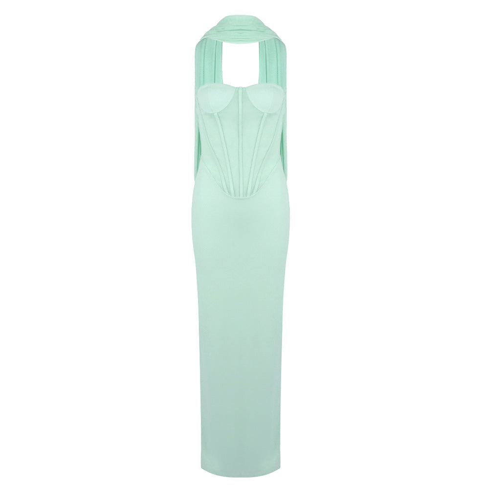 Damen Körpernahes Maxikleid mit eleganter Drapierung und innovativem Rückendesign Drune