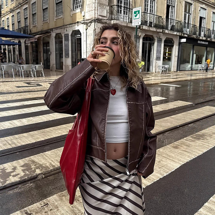 Damen cropped Kunstlederjacke mit feinen Nähten und weitem Schnitt Drune