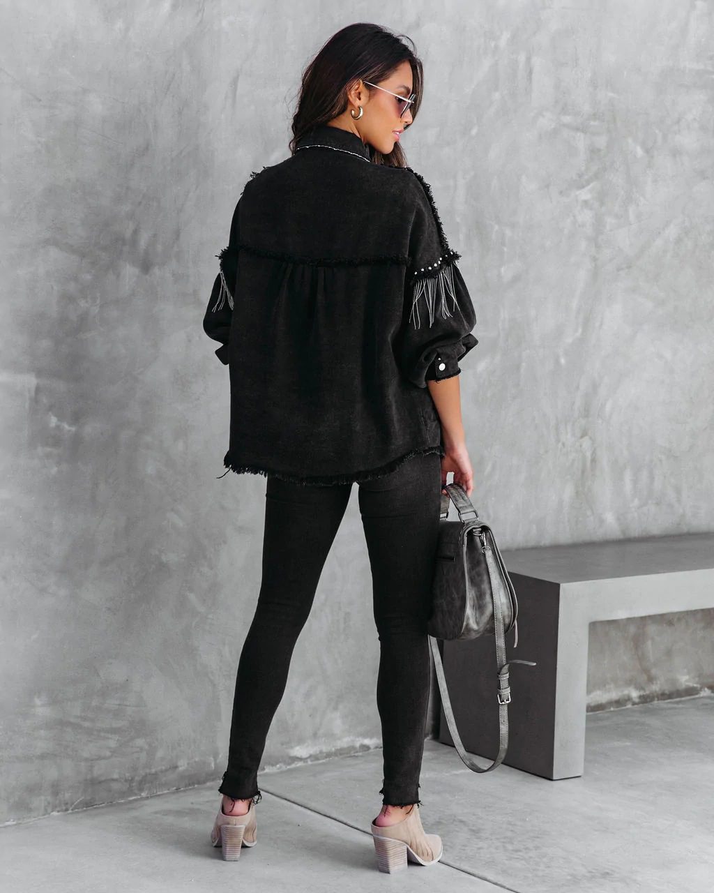 Drune | Schwarze Denim-Jacke mit Fransen - Kühn & Trendy - Knopfleiste - Lässiger Street Style