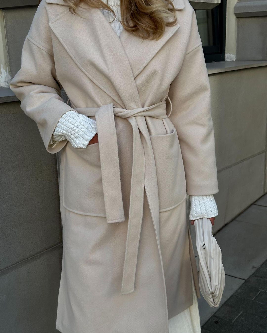 Damen Eleganter Übergangsmantel mit breitem Revers und Gürteldetail Drune