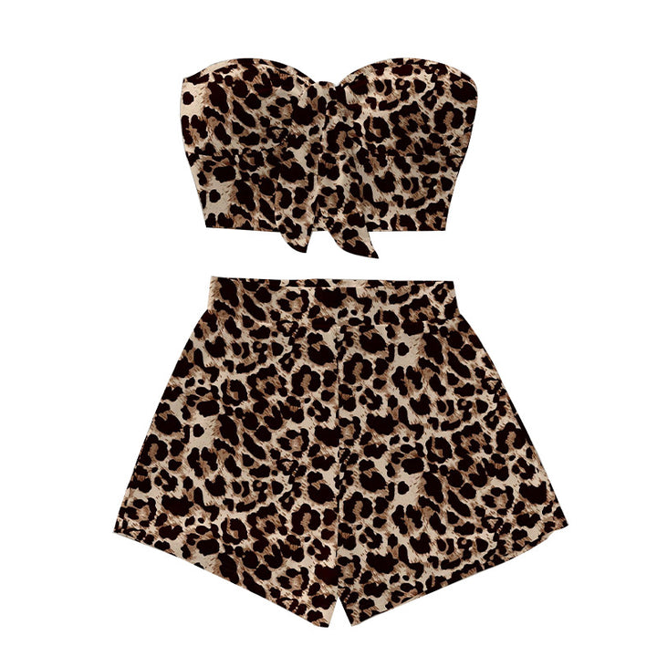 Damen Bandeau-Oberteil mit luftigen Shorty-Shorts im Leopardenmuster Drune