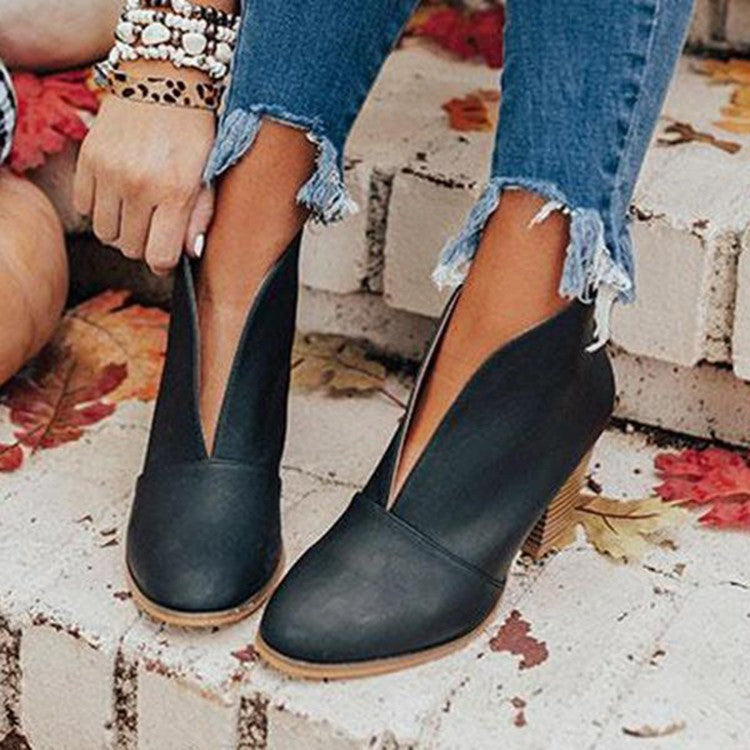 Damen nan knöchelhohe V-Cut Stiefelette mit gestapeltem Blockabsatz und spitz zulaufender Vorderkappe Drune