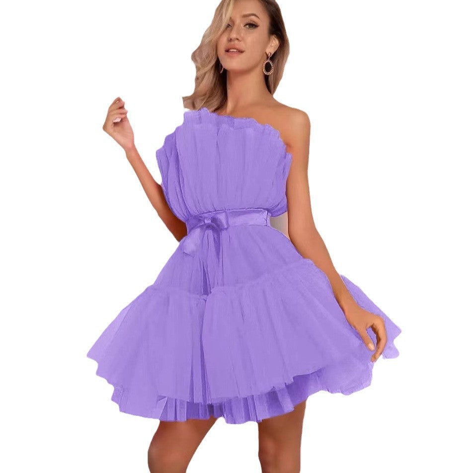 Damen Mini-Kleid mit asymmetrischem Schnitt und voluminösen Rüschendetails Drune