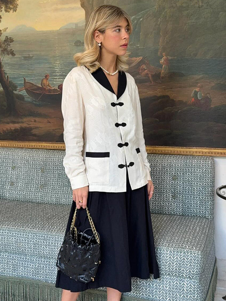 Damen Leichte Blazerjacke mit dekorativen Knöpfen und eleganten Taschen Drune