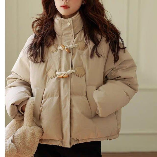 Damen Übergroße Steppjacke mit hohem Kragen und Knopfdetails Drune