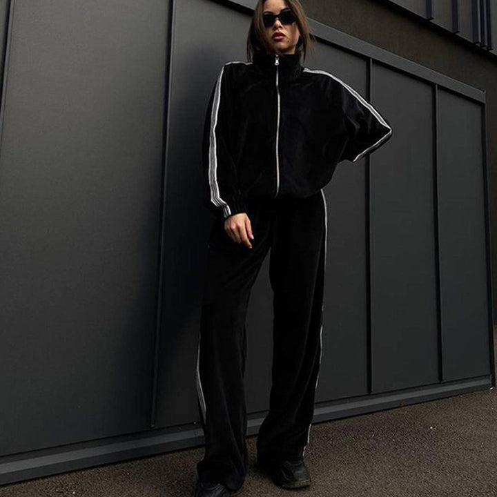 Damen Sportliches Fleece-Set mit Kapuze und modischen Akzenten