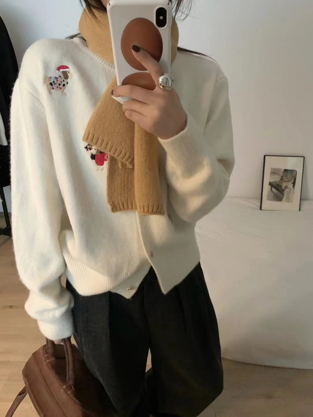 Damen Strickjacke mit verspielten Applikationen und elegantem Schnitt Drune