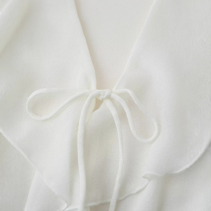 Damen Bluse mit romantischen Rüschen und tiefem V-Ausschnitt Drune