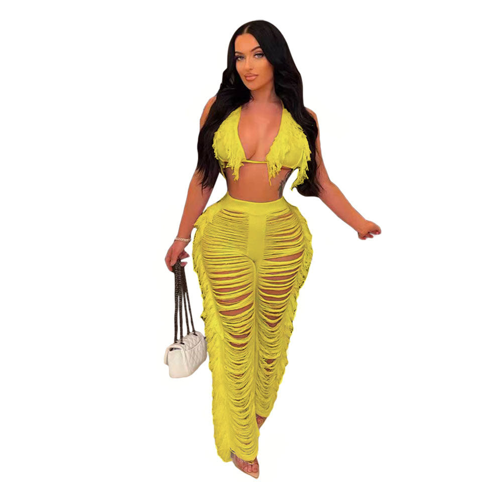 Damen Strandoutfit mit fransigem Crop-Top und lässiger Hose Drune