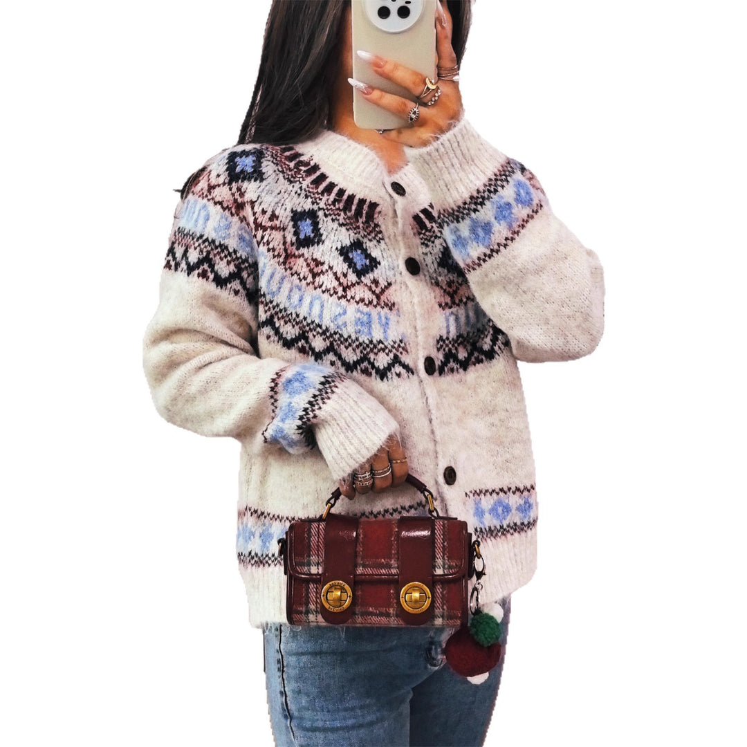 Damen Strickjacke mit buntem nordischen Muster und hochwertigen Holzknöpfen Drune