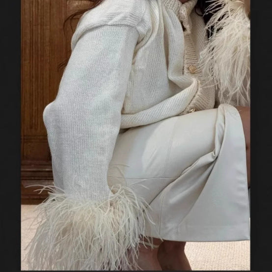 Damen Luxus Strickjacke mit federbesetzten Ärmeln Drune