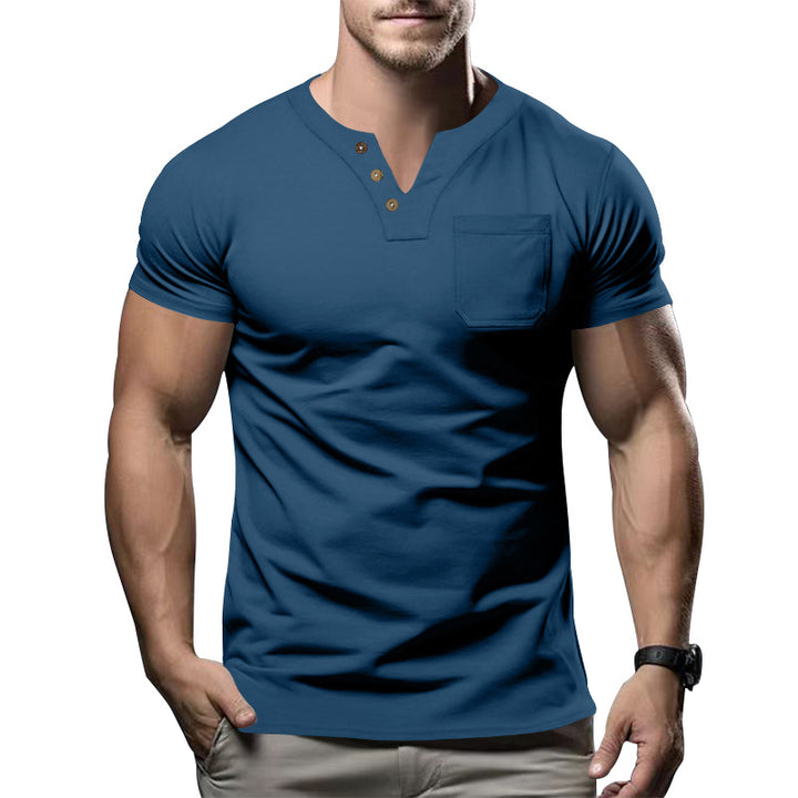 Herren nan tailliertes Kurzarm-Henleyshirt mit Brusttasche und asymmetrischer Knopfleiste Drune
