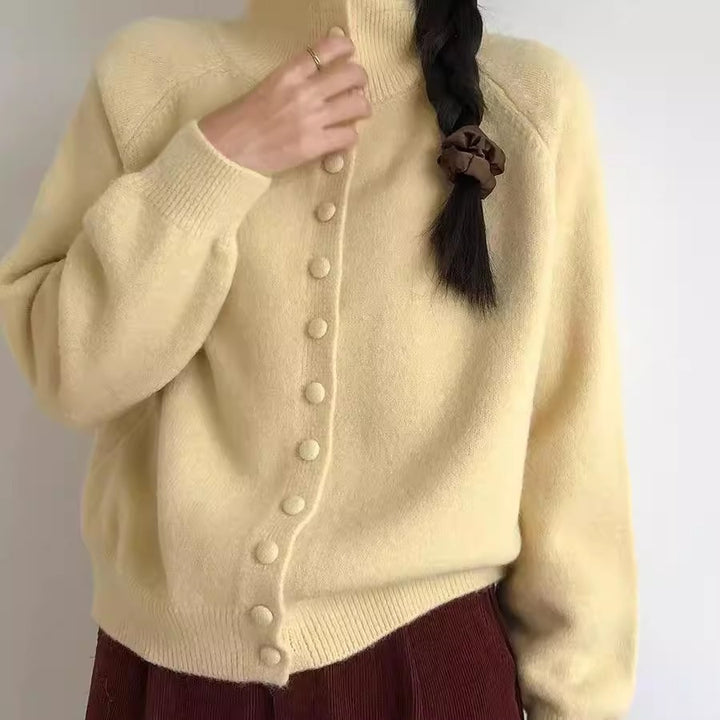 Damen Strickjacke mit hoch geschlossenem Kragen und dekorativen Knöpfen Drune