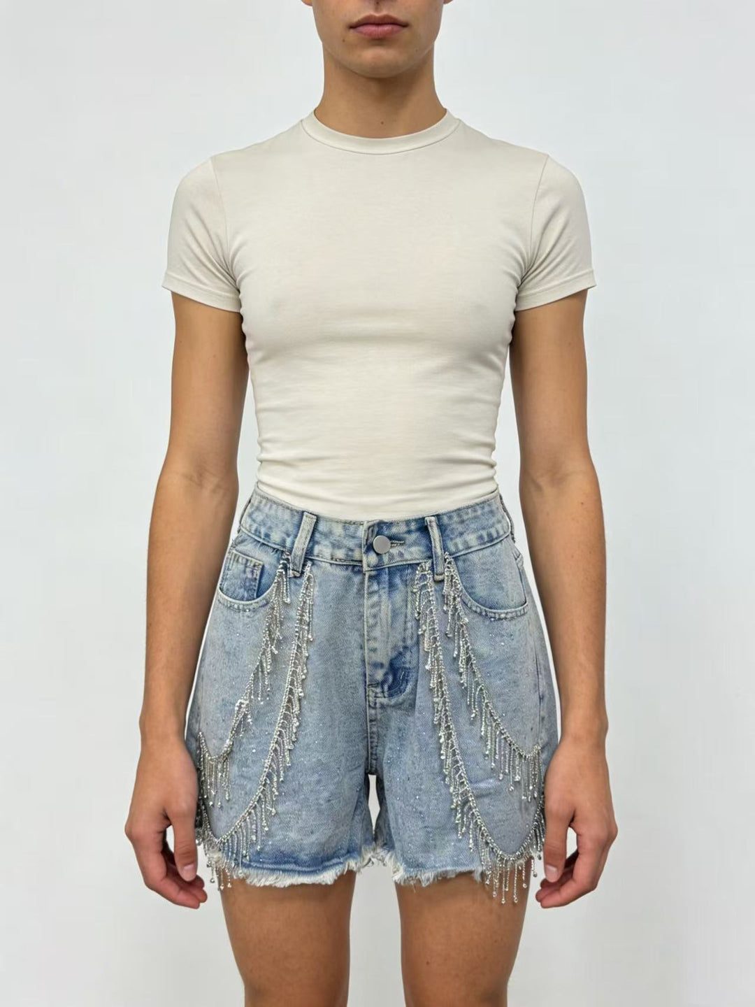 Damen Designer Denim-Shorts mit trendigen Kettenverzierungen Drune