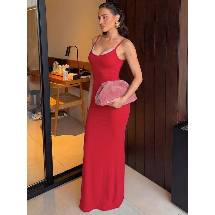 Damen Elegantes langes Kleid mit Spaghettiträgern und femininer Silhouette Drune