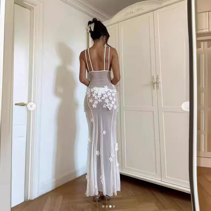 Damen Dekoratives Maxikleid mit raffinierten Spitzenakzenten und verführerischem V-Ausschnitt Drune