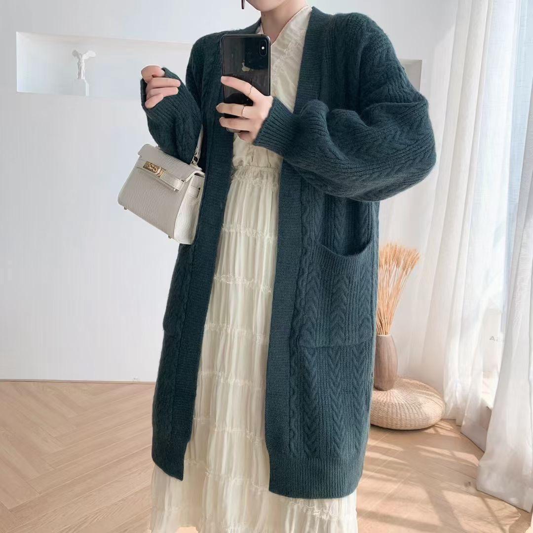 Damen Grobstrick Cardigan mit tiefen Taschen und elegantem Zopfdesign Drune