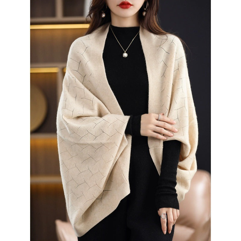 Damen Großer Strickponcho mit modernem Rautenmuster Drune