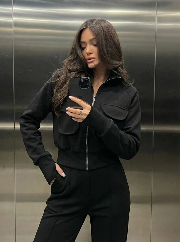 Damen warmer Sweatanzug mit praktischen Taschen und hohem Kragen Drune
