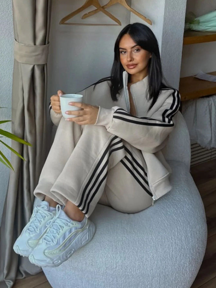 Damen sportliches Freizeit-Set mit gefütterter Jacke und elastischer Hose Drune