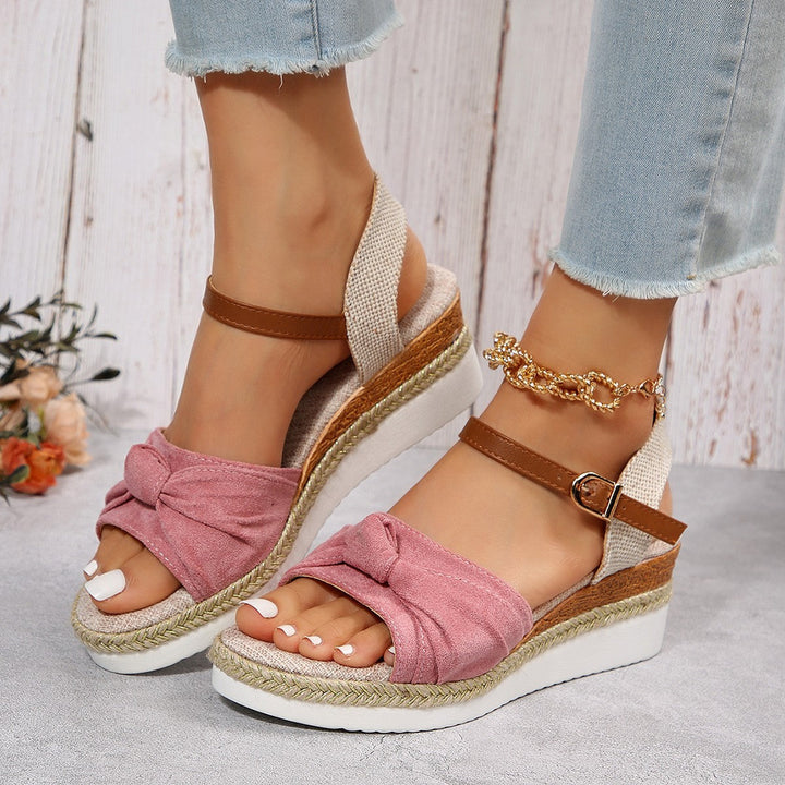 Damen Wedge-Sandalen mit raffiniertem Knoten-Detail und komfortablem Fußbett Drune