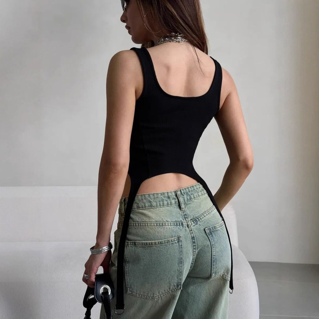 Damen Crop-Top mit innovativem Schnitt und einzigartigen Binde-Details Drune