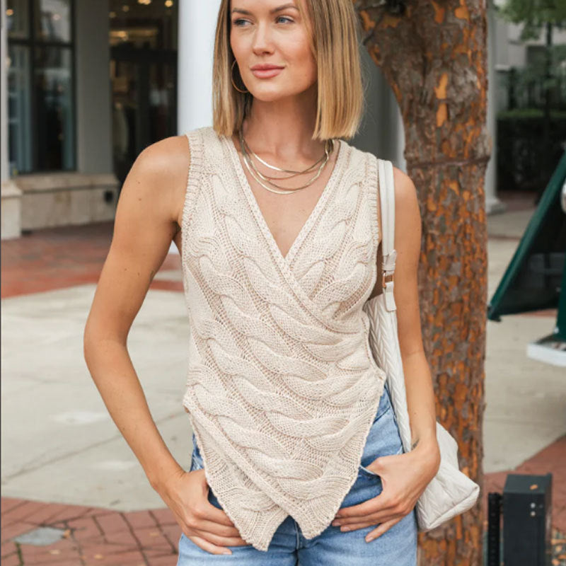 Damen Strickoberteil mit modernem Zopfmuster und asymmetrischem Saum Drune
