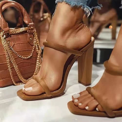 Damen nan elegante Schlüpf-Sandalette mit eckiger Zehenpartie schlanken Riemen und stabilem Blockabsatz Drune
