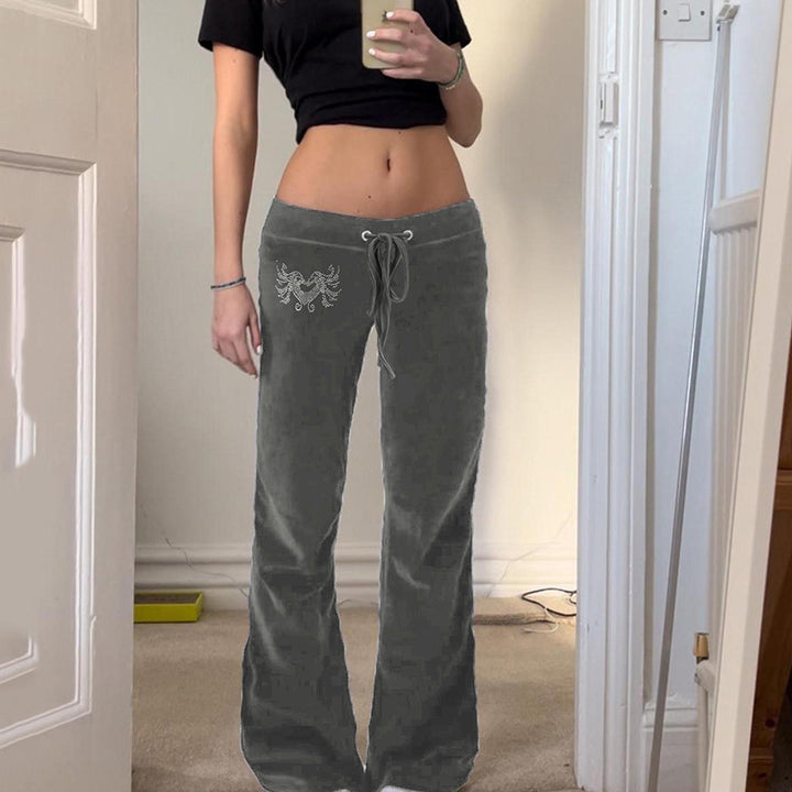 Damen-Sweatpants im lässigen Flared-Design mit trendigen Stickereien Drune