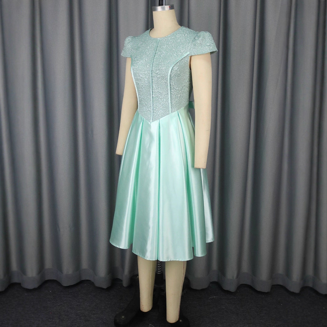 Damen Festliches Cocktailkleid mit floralem Spitzenoberteil und schwingendem Rock Drune