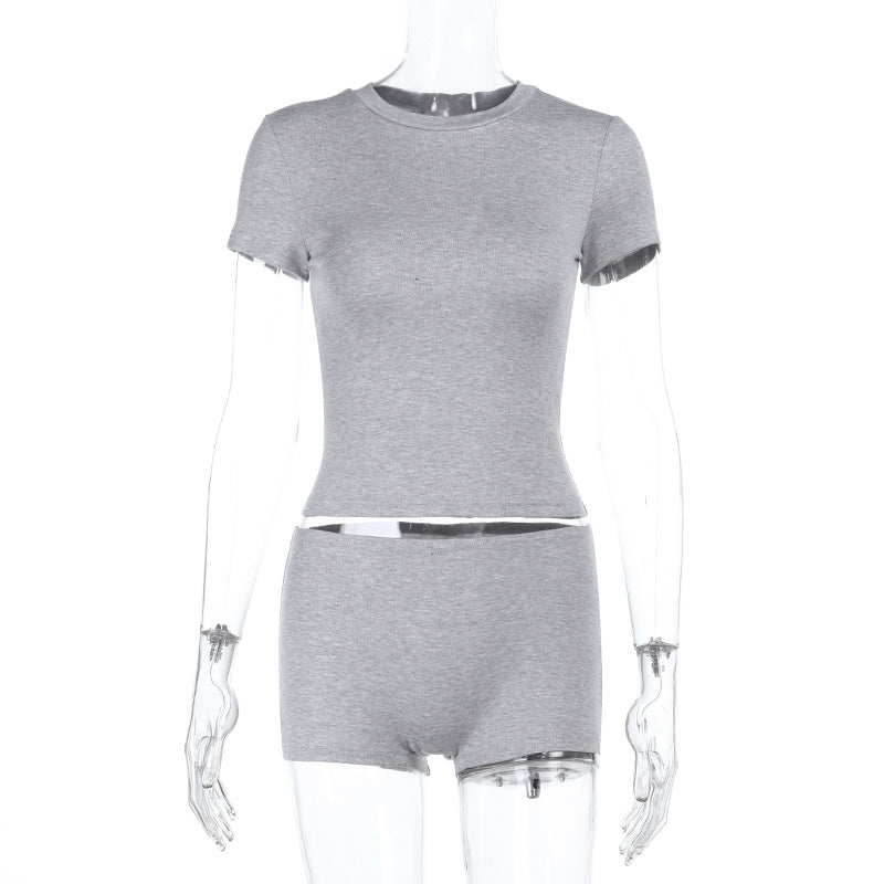Damen Set aus figurbetontem T-Shirt und Shorts Drune
