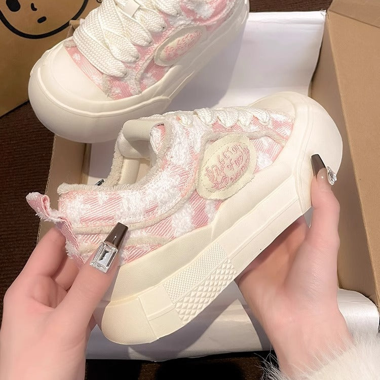 Damen Exklusive Trend-Sneaker mit weichem Obermaterial und besonders dämpfender Sohle Drune