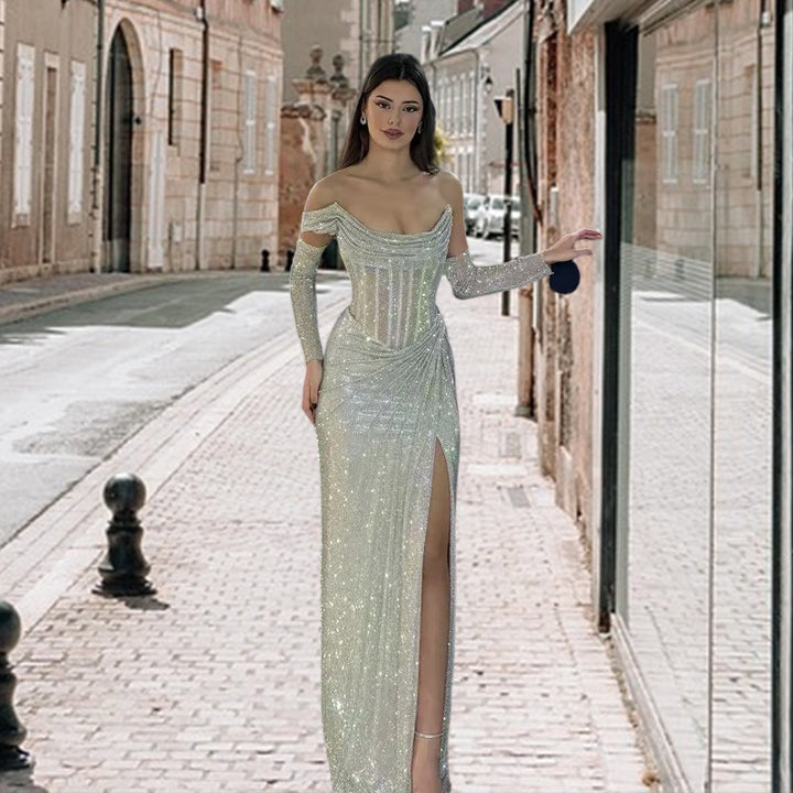 Damen Elegantes Abendkleid mit schimmerndem Schmuckdetail und drapiertem Rock Drune