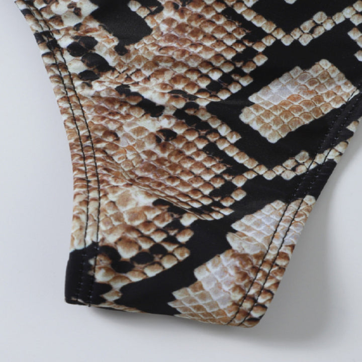 Damen Bandeau-Bikini mit elegantem Cut-Out und auffälligem Schlangenprint Drune